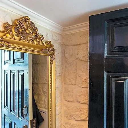 Casa Aurora - Historical House 5 Mins To Terreiro Hotel Lissabon